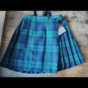 NWT Brendella Wool VTG Pleat Skirt from Ireland Blue Green Plaid Grunge 24 Waist